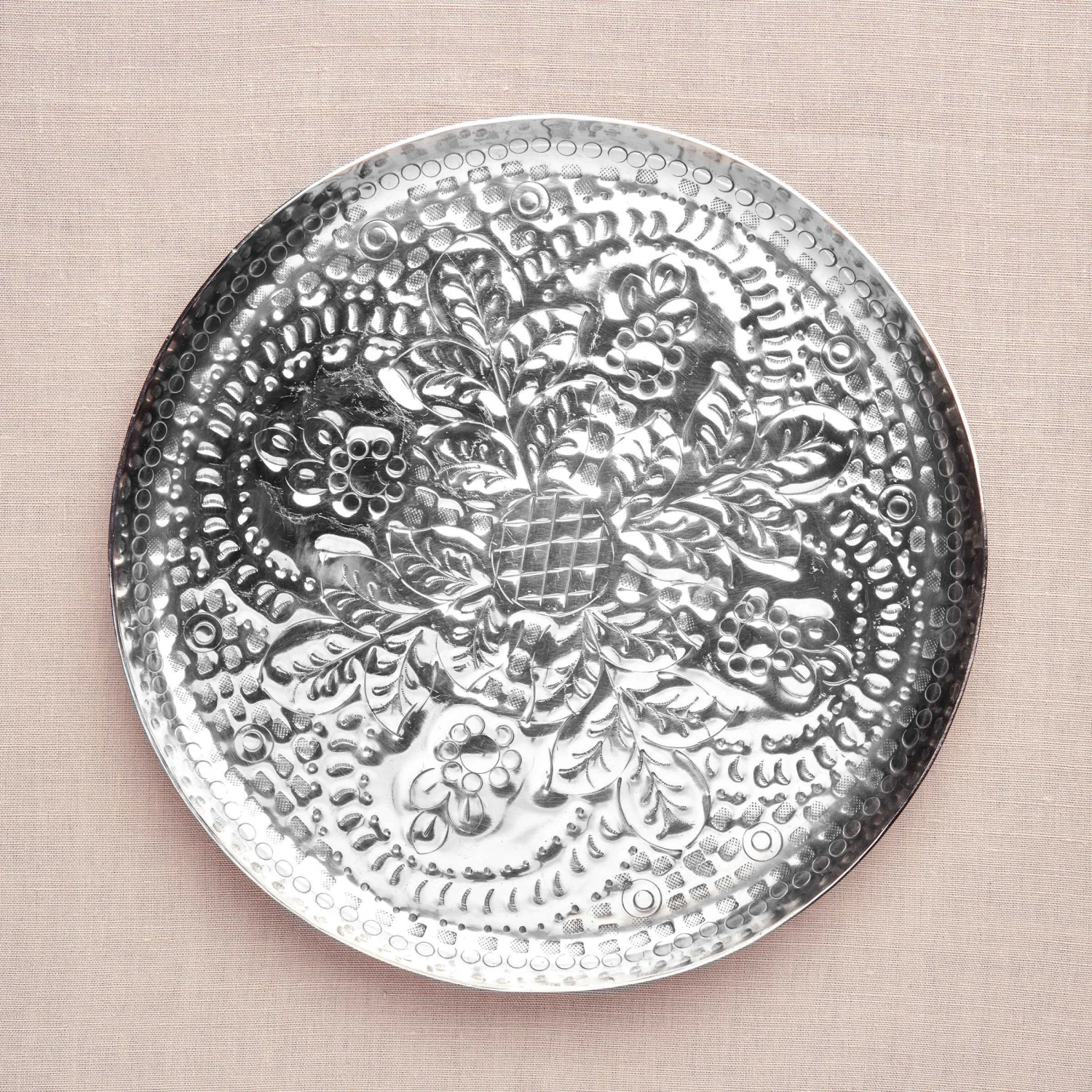 Deko-Teller Floral Ø37cm ORIENTAL LOUNGE In Silber 4 Deko-Teller Floral Ø37cm ORIENTAL LOUNGE In Silber – Bild 4