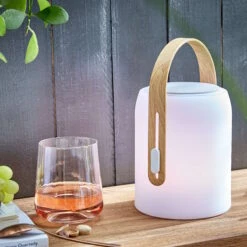 LED Leuchte Mit Bluetooth® Und Farbwechsel SOUND LOUNGE In Weiß-Hellbraun -Butlers butlers led leuchte mit bluetooth r und farbwechsel sound lounge in weiss hellbraun 1